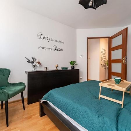 Apartament Ratuszlove - 2 Osobne Sypialnie, Z Widokiem Na Ratusz - By Spaceapart Еленя-Гура Экстерьер фото